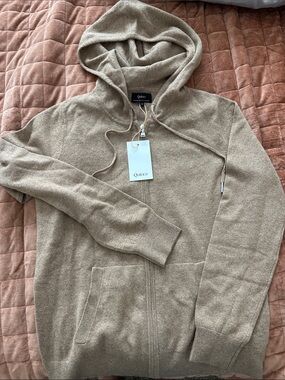 Quince Cashmere Hoodie in Taupe Beige